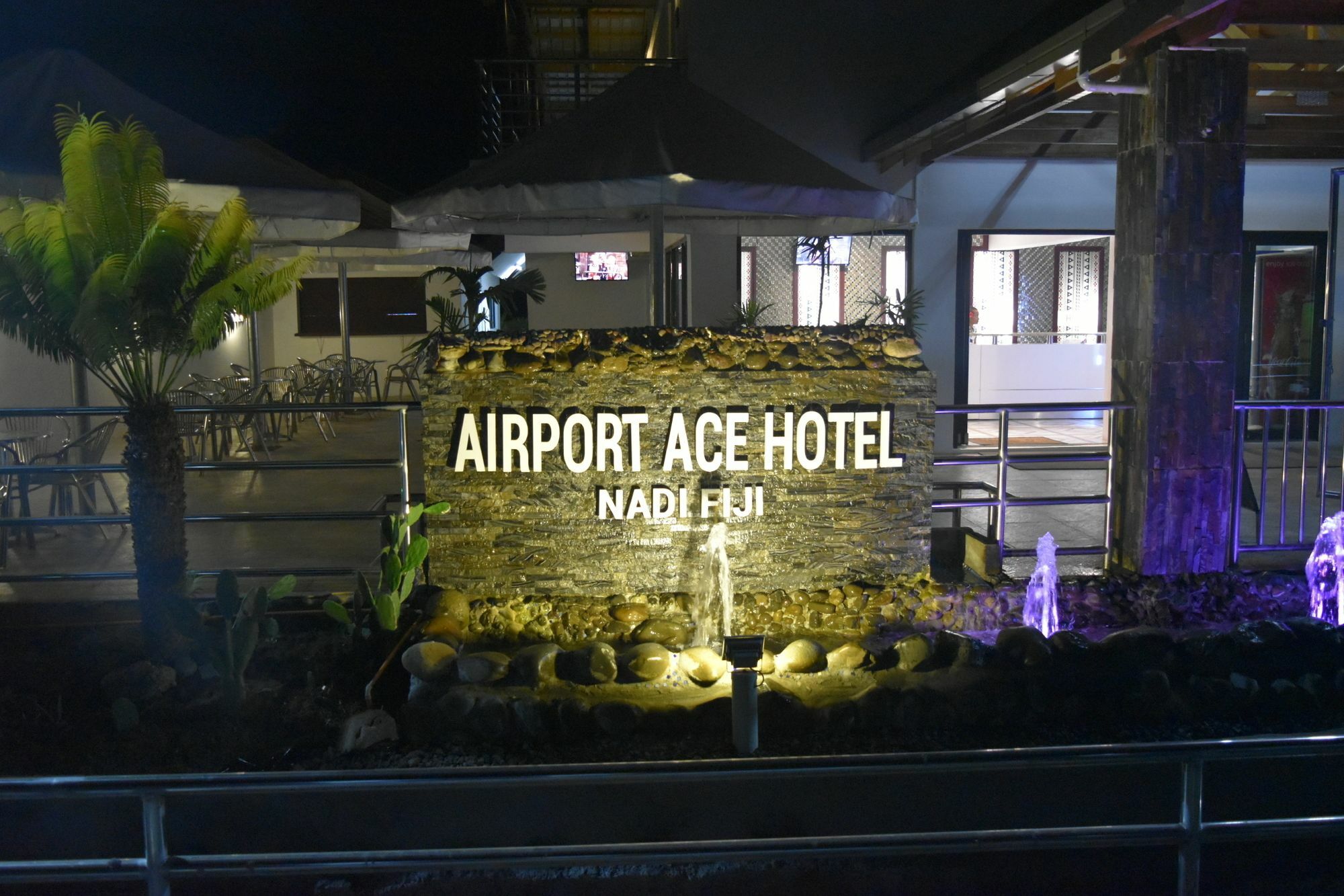 Airport Ace Hotel 楠迪 外观 照片